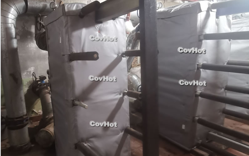 板式<a href=http://m.changjiangwf.com.cn/e/tags/?tagname=%E6%8D%A2%E7%83%AD%E5%99%A8%E4%BF%9D%E6%B8%A9 target=_blank class=infotextkey>換熱器保溫</a>套,板換保溫罩