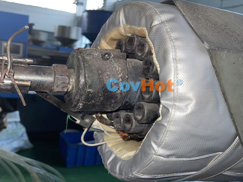 <a href=http://m.changjiangwf.com.cn/e/tags/?tagname=%E6%B3%A8%E5%A1%91%E6%9C%BA%E4%BF%9D%E6%B8%A9 target=_blank class=infotextkey>注塑機保溫</a>,炮筒<a href=http://m.changjiangwf.com.cn/e/tags/?tagname=%E4%BF%9D%E6%B8%A9%E5%A5%97 target=_blank class=infotextkey>保溫套</a>,方便檢修